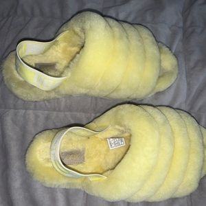 UGG FLUFF YEAH NEON YELLOW SIZE 8 GENTLY WORN